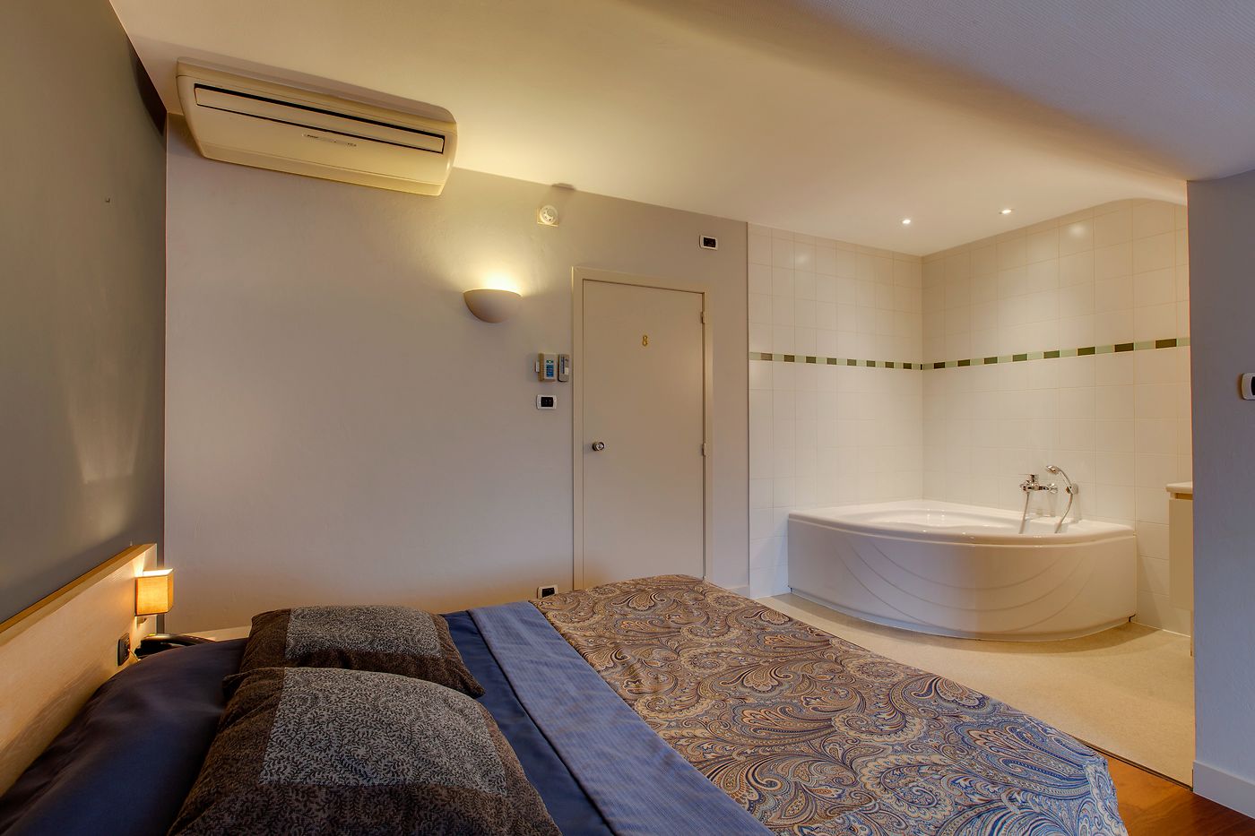 Kamer 8